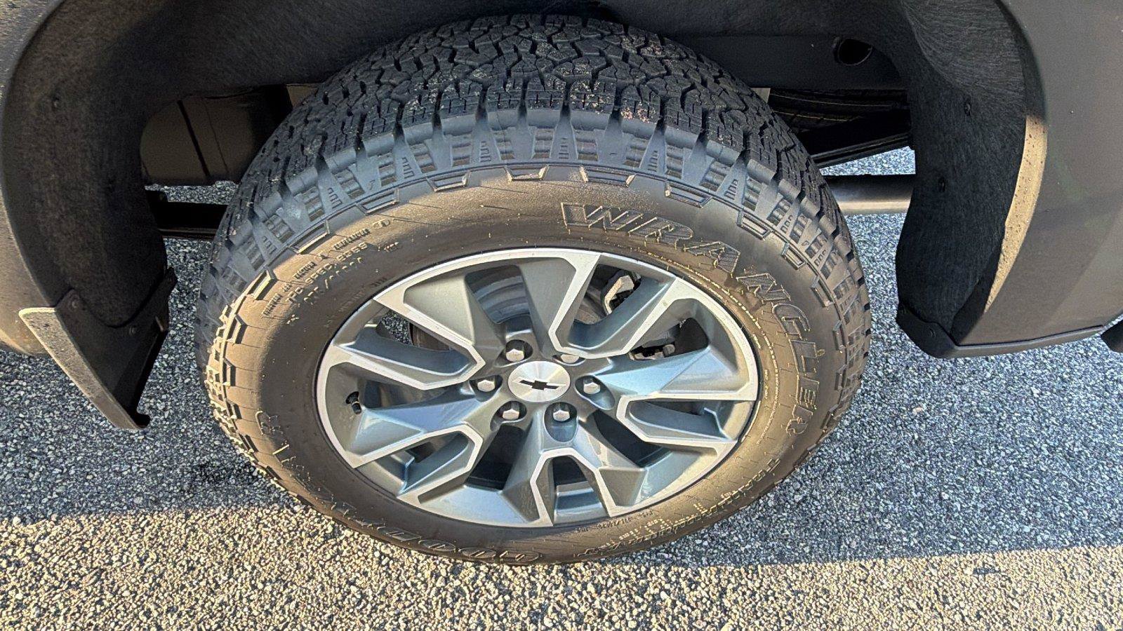 New 2026 Chevrolet Silverado 1500 RST AWD/4WD image 12