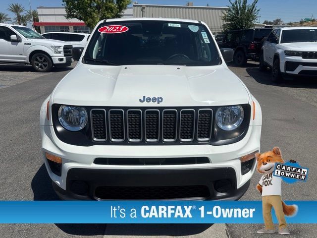 Certified 2023 Jeep Renegade Latitude AWD/4WD image 9