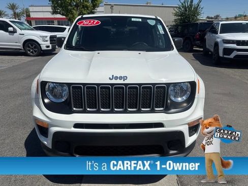 Certified 2023 Jeep Renegade Latitude AWD/4WD image 9