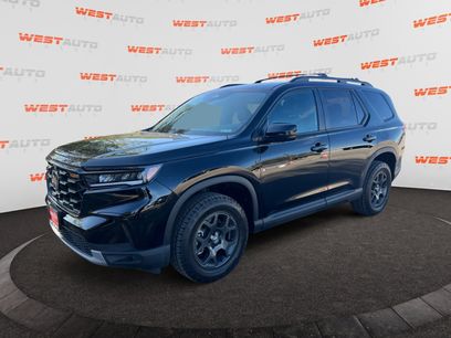 Used 2025 Honda Pilot TrailSport