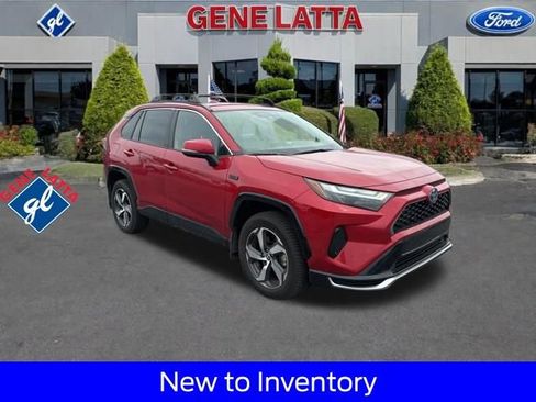 Used 2022 Toyota RAV4 SE w/ Weather & Moonroof Package image 1