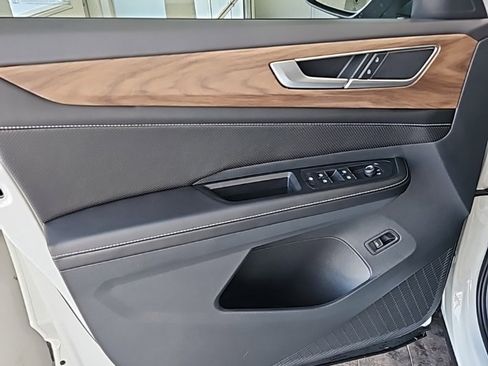 New 2026 Volkswagen Atlas SE image 28