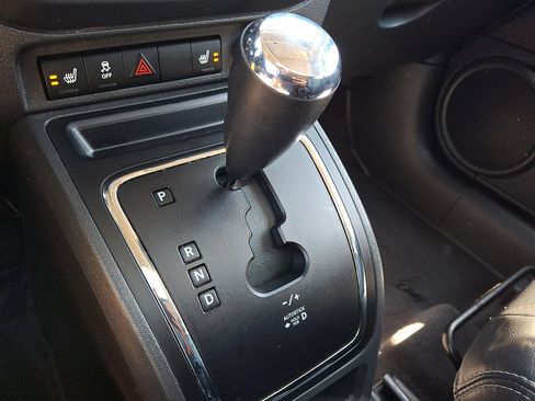 Used 2017 Jeep Patriot High Altitude AWD/4WD image 15