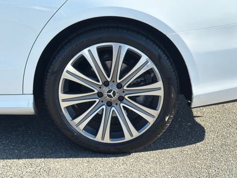 Used 2022 Mercedes-Benz E 350 Sedan image 17