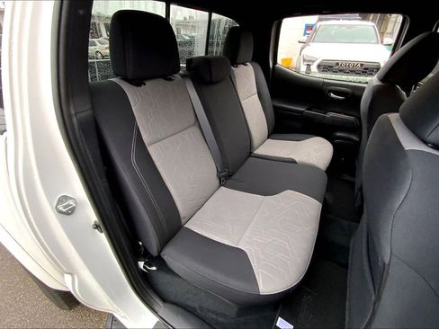 Used 2023 Toyota Tacoma TRD Sport image 19