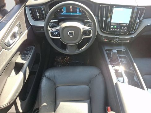 Used 2025 Volvo XC60 B5 Plus AWD/4WD image 11