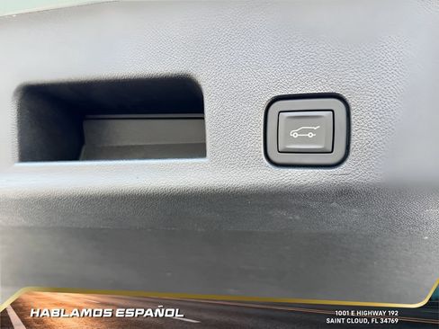 Certified 2025 GMC Acadia Elevation image 25