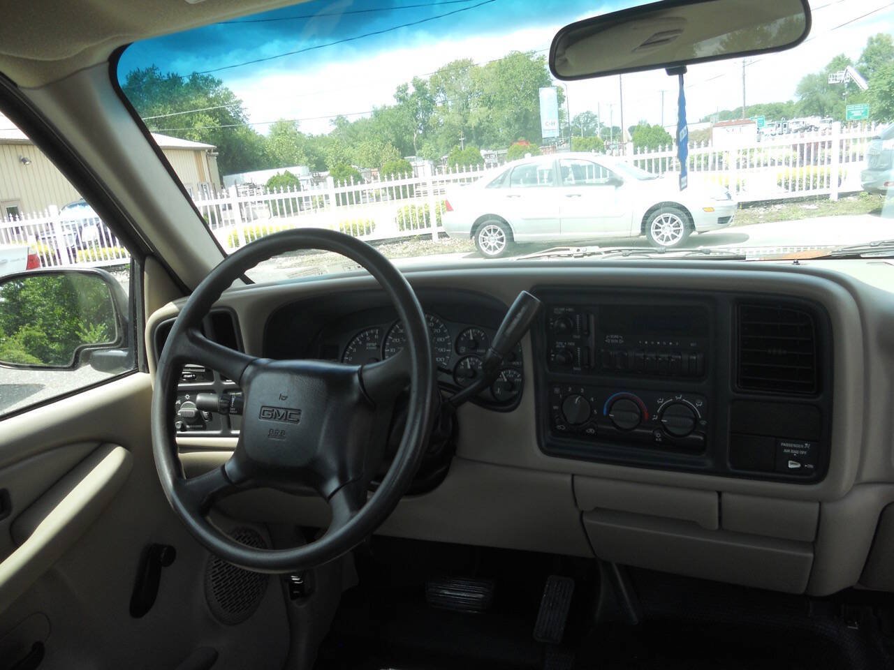 Used 2002 GMC Sierra 1500 2WD Regular Cab image 25