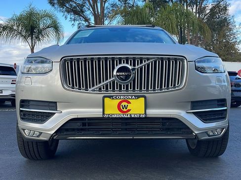 Used 2016 Volvo XC90 T6 Inscription w/ Vision Package image 4