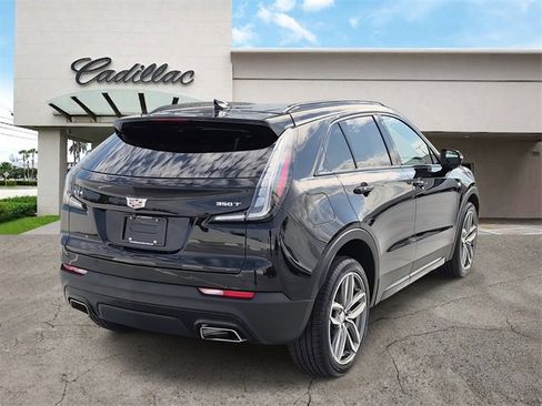 Used 2023 Cadillac XT4 Sport image 5