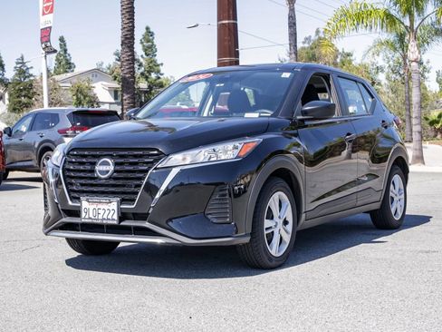 Used 2024 Nissan Kicks S image 8