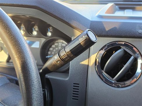 Used 2015 Ford F350 XLT image 25