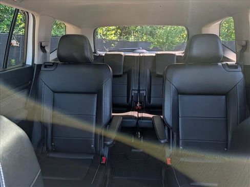 Used 2023 Volkswagen Atlas SE w/ Panoramic Sunroof Package FWD image 19