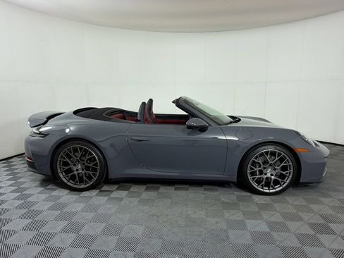 Certified 2025 Porsche 911 Carrera RWD image 9