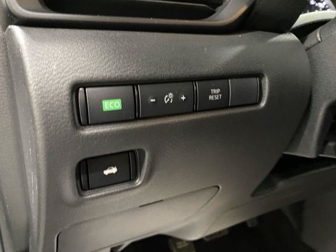 Used 2024 Nissan Sentra S FWD image 18