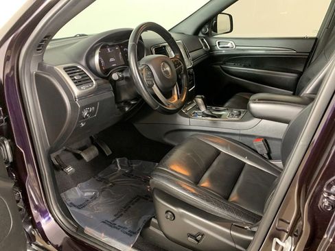 Used 2020 Jeep Grand Cherokee Limited AWD/4WD image 31