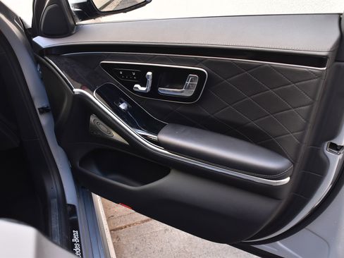Used 2021 Mercedes-Benz S 580 4MATIC Sedan image 30