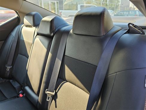 Used 2022 Nissan Altima 2.5 SR image 11