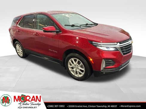 Used 2023 Chevrolet Equinox LT AWD/4WD image 2