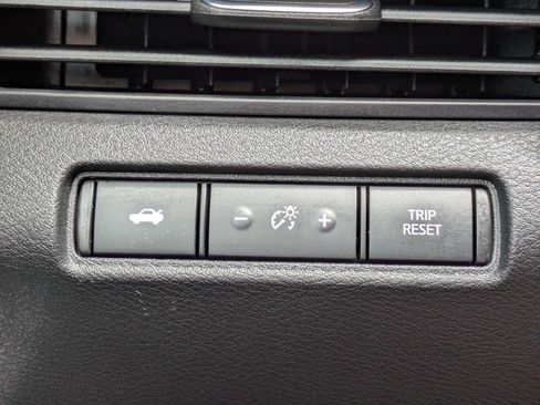 Used 2023 Nissan Altima 2.5 SR FWD image 27