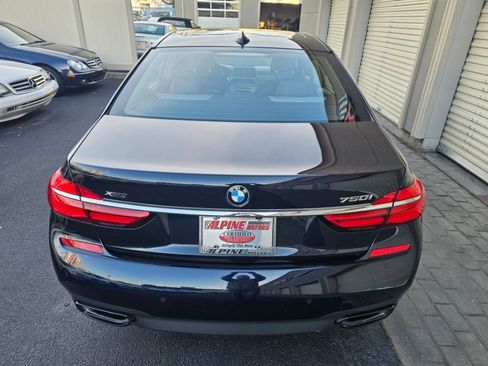 Used 2019 BMW 750i xDrive w/ Executive Package image 25