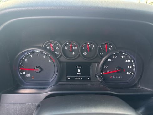 Used 2019 Chevrolet Silverado 1500 Custom w/ Custom Value Package image 13