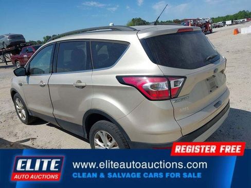 Used 2017 Ford Escape SE w/ SE Leather Comfort Package AWD/4WD image 28