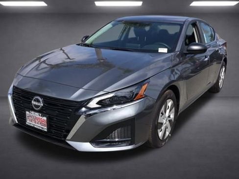 New 2025 Nissan Altima 2.5 S image 8