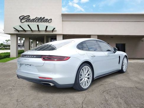 Used 2018 Porsche Panamera RWD image 5