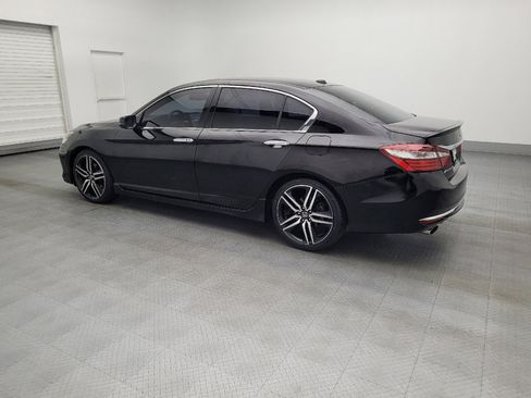 Used 2016 Honda Accord Touring image 3