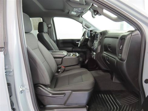 Used 2025 Chevrolet Silverado 2500 Custom w/ Custom Value Package AWD/4WD image 30