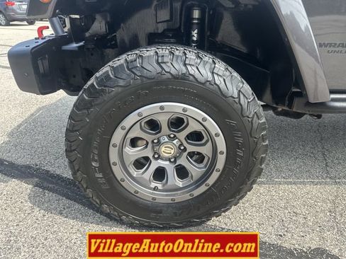 Used 2016 Jeep Wrangler Unlimited Rubicon AWD/4WD image 11