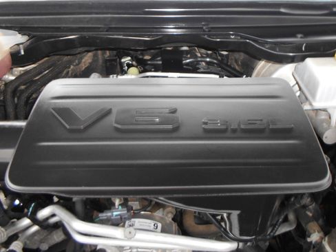 Certified 2022 RAM 1500 Big Horn image 5