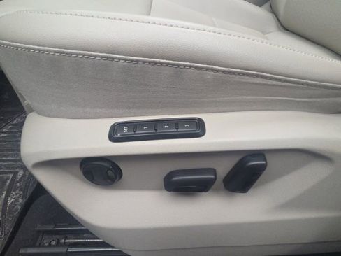 Used 2022 Volkswagen Atlas SEL image 29