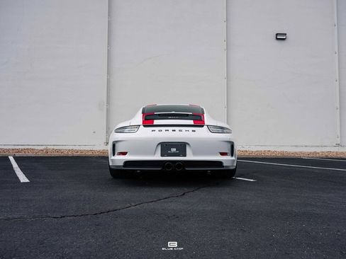 Used 2016 Porsche 911 R RWD image 29