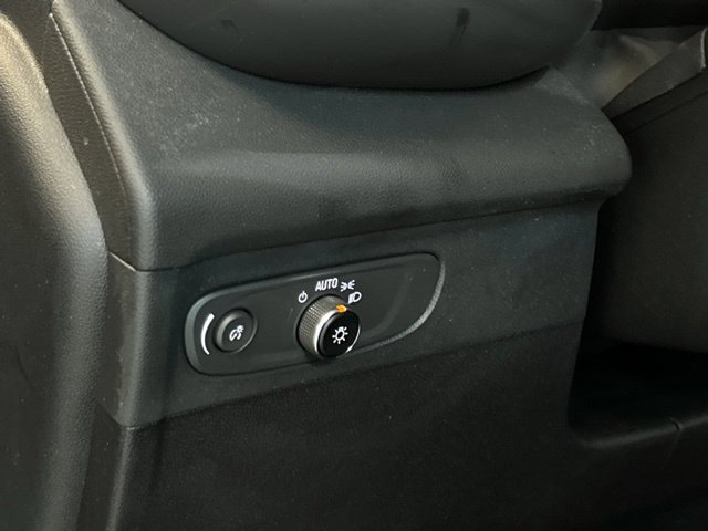 Certified 2023 Buick Envision Essence w/ Sport Touring Package AWD/4WD image 37