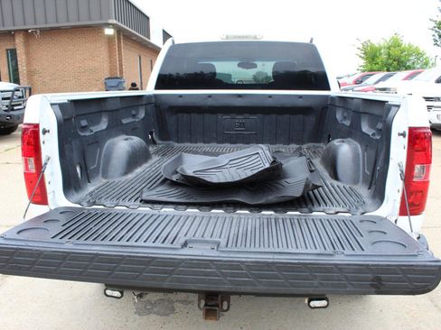 Used 2010 Chevrolet Silverado 1500 LS AWD/4WD image 14