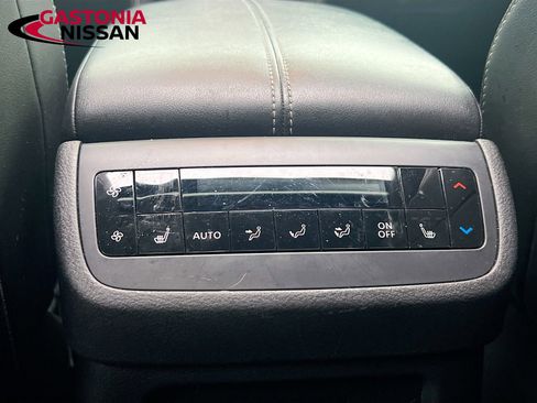 Used 2023 Nissan Pathfinder SL w/ SL Premium Package image 35