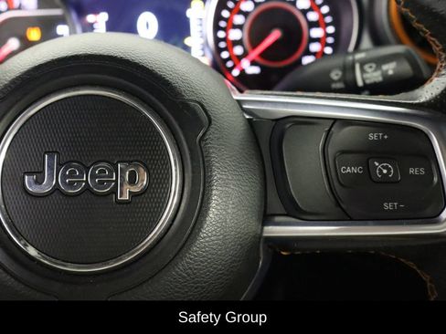 Used 2021 Jeep Gladiator Mojave AWD/4WD image 10