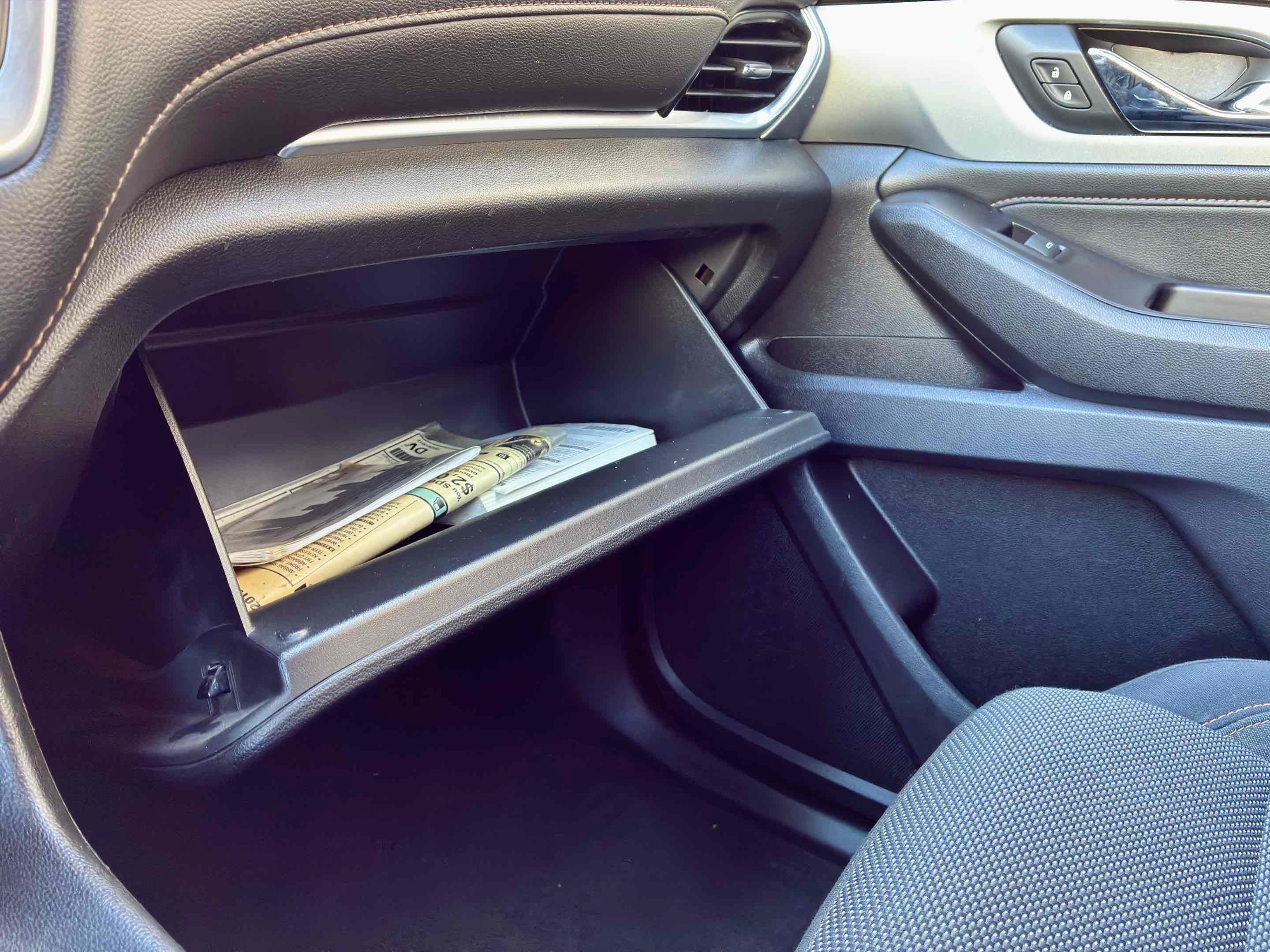 Used 2019 Chevrolet Traverse LS FWD image 34