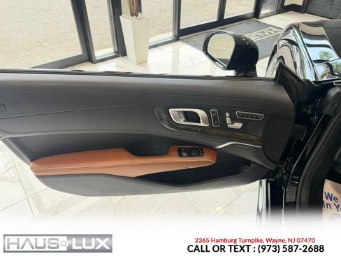 Used 2017 Mercedes-Benz SL 450 w/ Premium I Package image 21