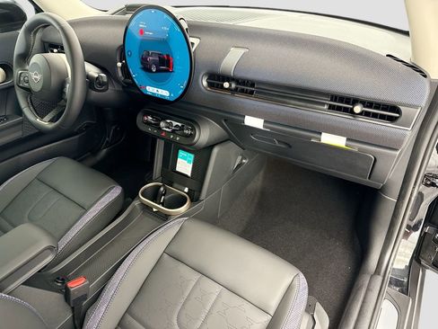 New 2026 MINI Cooper 2-Door Hardtop FWD image 16