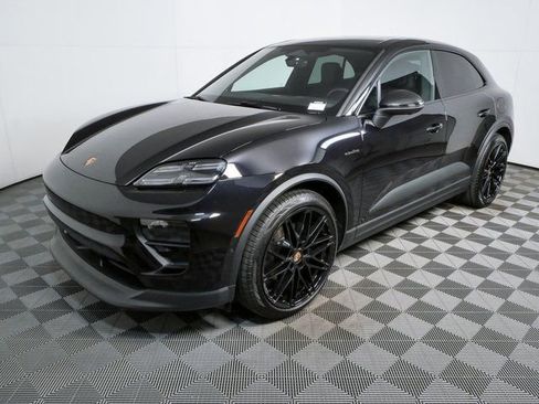 Certified 2025 Porsche Macan Electric image 1