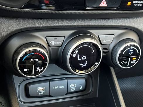 New 2026 Hyundai Venue SEL FWD image 19