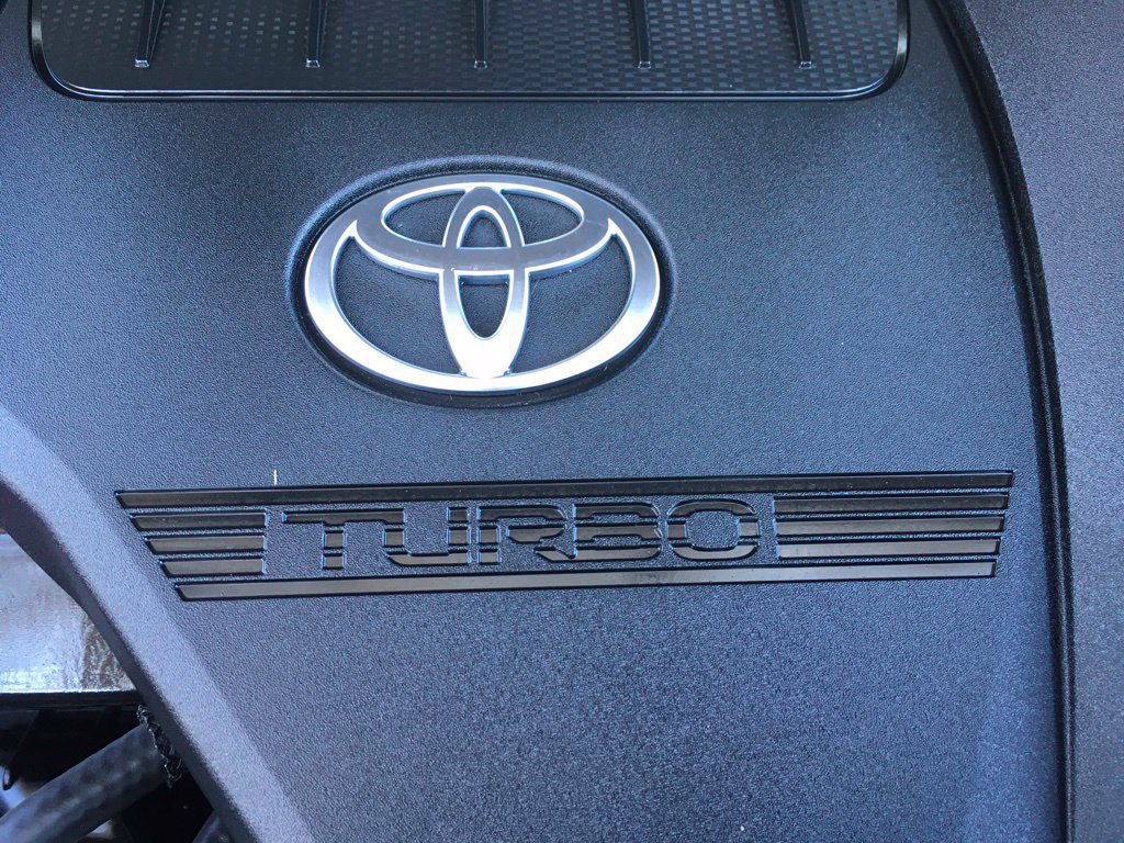 Used 2023 Toyota Highlander L FWD image 12