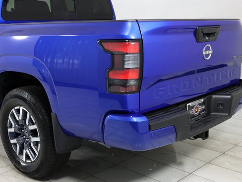 Used 2024 Nissan Frontier SL w/ Technology Package image 45