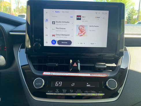 Used 2026 Toyota Corolla LE image 12