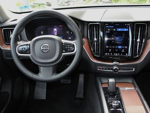 Used 2023 Volvo XC60 B5 Plus w/ Protection Package Premier image 16