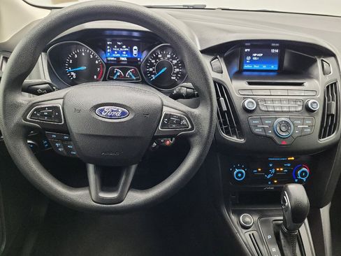 Used 2017 Ford Focus SE FWD image 22