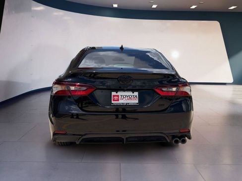 Used 2024 Toyota Camry SE FWD image 4